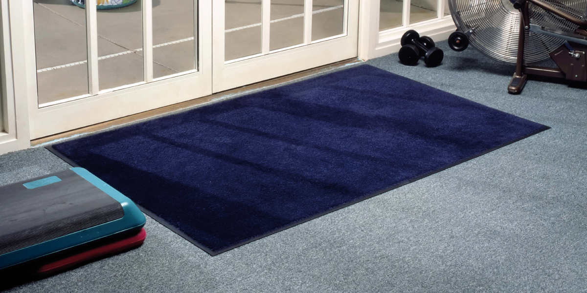 Montone - blue Monotone mat in front of the door